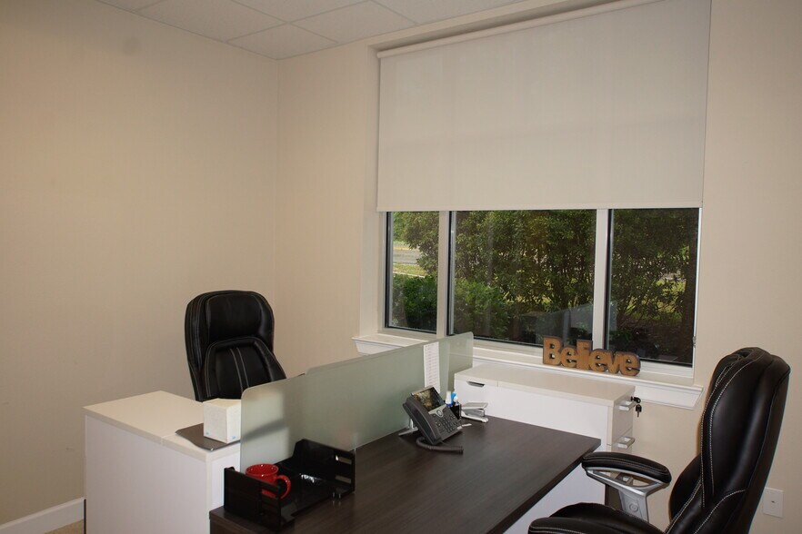 More Photos Of 2219 Sawdust Rd, The Woodlands Loft Creative Space For Lease