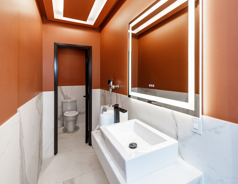 More Photos Of 130 E Kiowa Ave, Colorado Springs Apartments For Sale