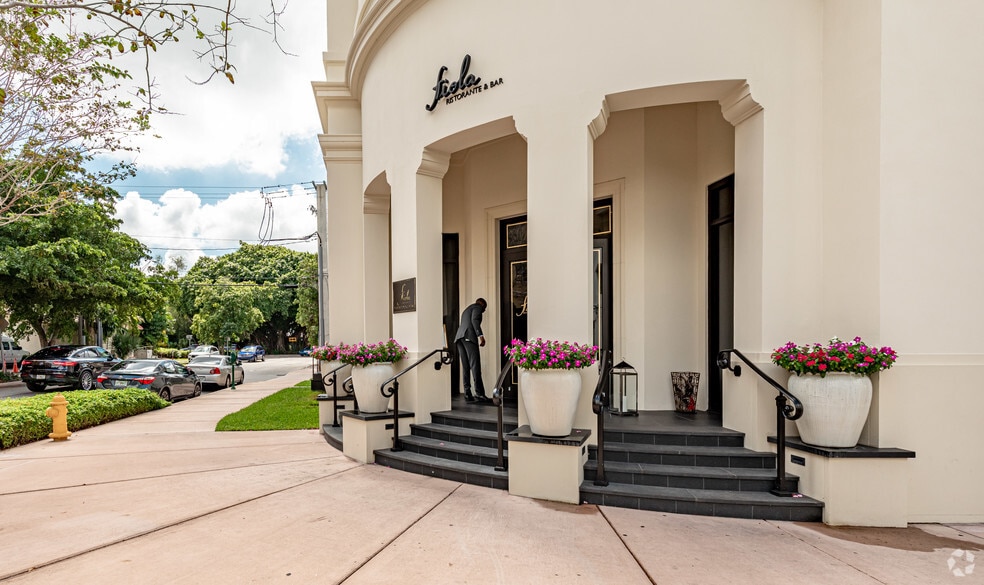 More Photos Of 1515 Sunset Dr, Coral Gables Office For Lease