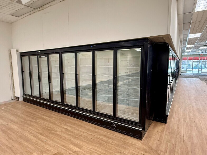 More Photos Of 2125 E St NW, Washington Storefront For Lease