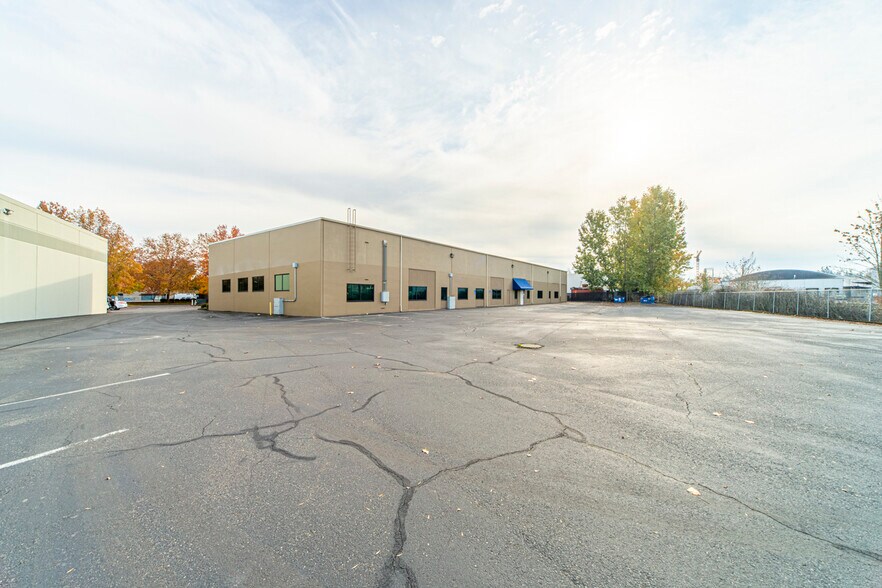 More Photos Of 2755 Pence Loop SE, Salem Medical For Sale