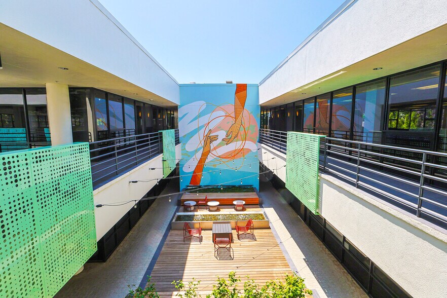 More Photos Of 2701 Ocean Park Blvd, Santa Monica Medical For Sale