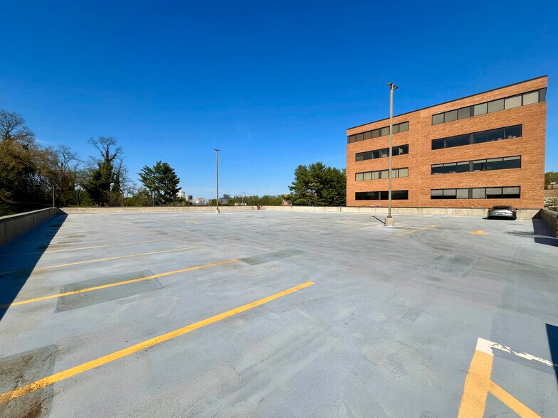 More Photos Of 120 Sister Pierre Dr, Towson Medical For Lease