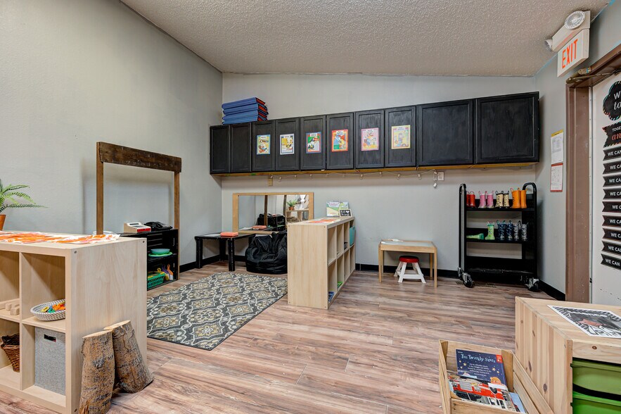 More Photos Of 11801 Southwood Dr, Oklahoma City Daycare Center For Sale