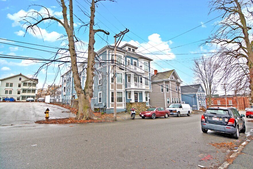 More Photos Of 25 Portland St, Haverhill Multifamily For Sale