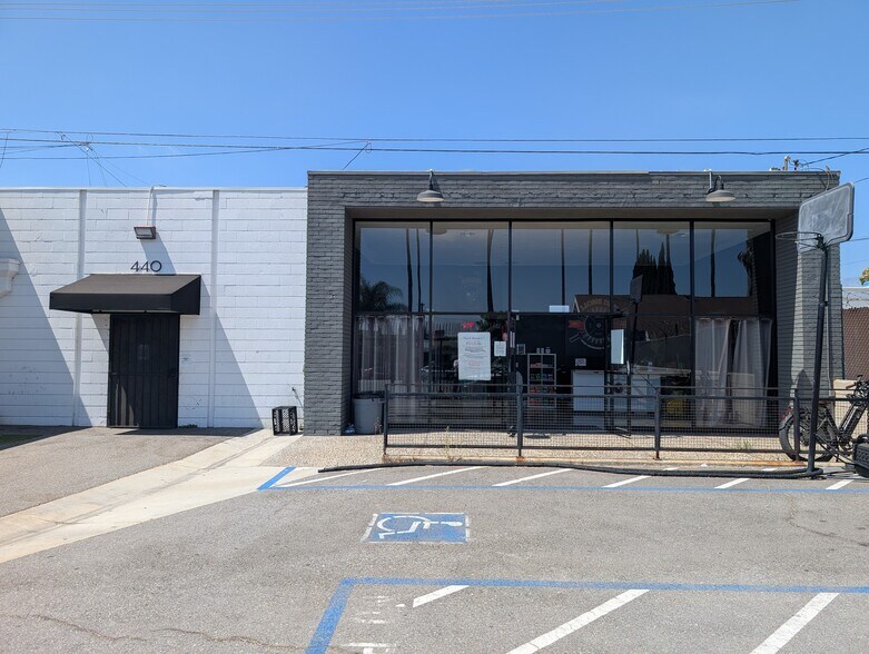 More Photos Of 440 E Holt Ave, Pomona Storefront For Lease