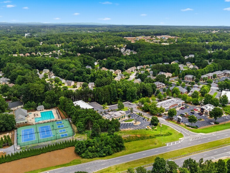 More Photos Of 3160 Acworth Forest Dr, Kennesaw Freestanding For Sale
