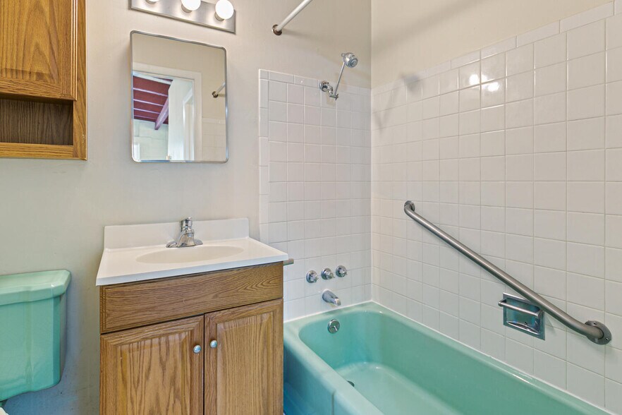 More Photos Of 101 Laurel St, Broomfield Apartments For Sale