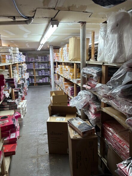 More Photos Of 164-17 Jamaica Ave, Jamaica Unknown For Lease