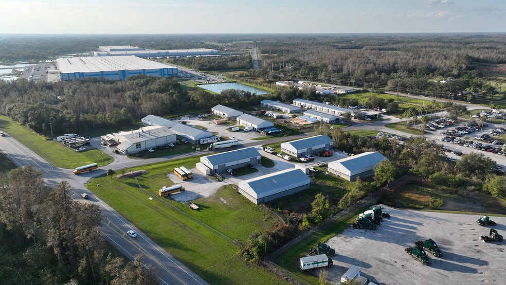 More Photos Of 8420 Epicenter Blvd, Lakeland Unknown For Lease