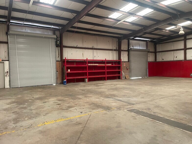 More Photos Of 3766 Halls Mill Rd, Mobile Service For Lease