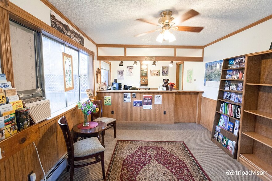 More Photos Of 710 Moraine Ave, Estes Park Hotel For Sale