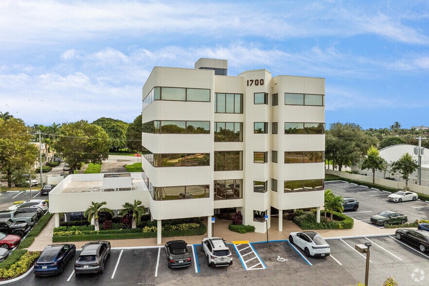 More Photos Of 1650 S Dixie Hwy, Boca Raton Medical For Sale