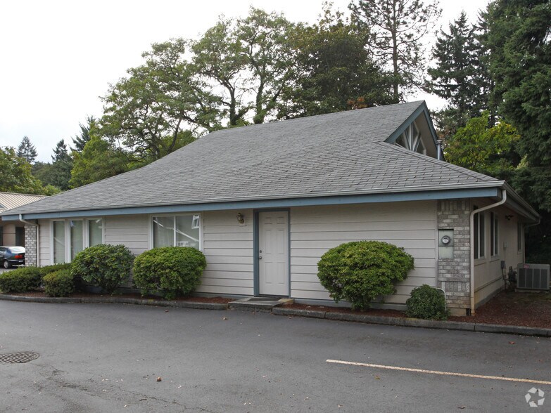 More Photos Of 3265 Liberty Rd S, Salem Office For Sale