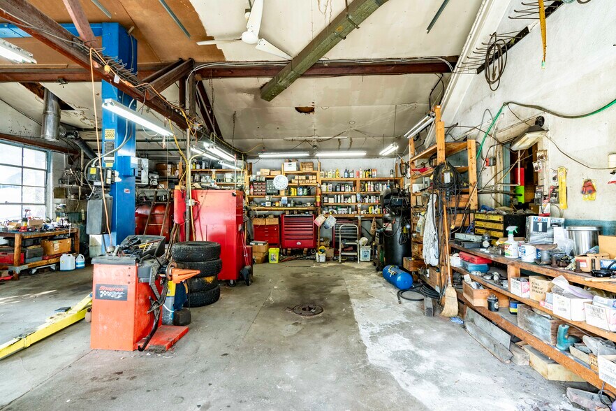 More Photos Of 2811 NY-82, Pleasant Valley Manufacturing For Sale