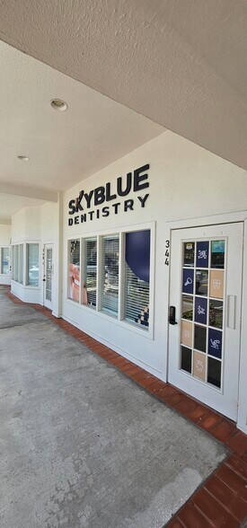 More Photos Of 218-384 Wilshire Blvd, Casselberry Office For Lease