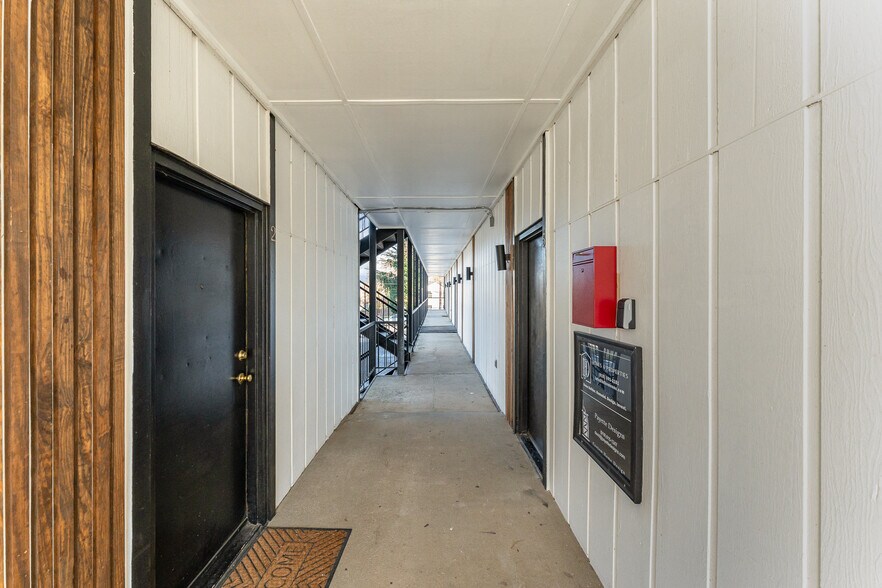 More Photos Of 817 New Bern Ave, Raleigh Office For Sale