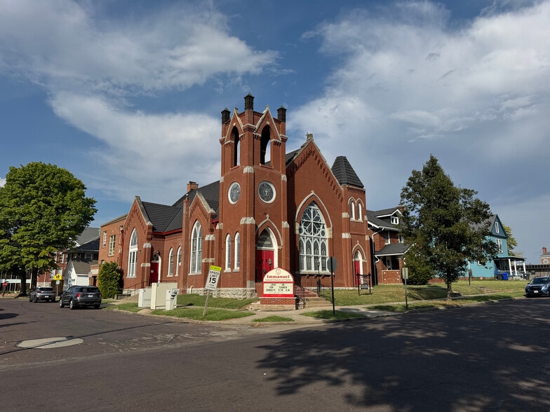 Primary Photo Of 418 W 4th St, Sedalia Religious Facility For Sale