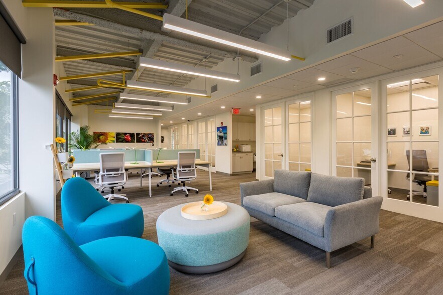 More Photos Of 320 Boston Post Rd, Darien Unknown For Lease