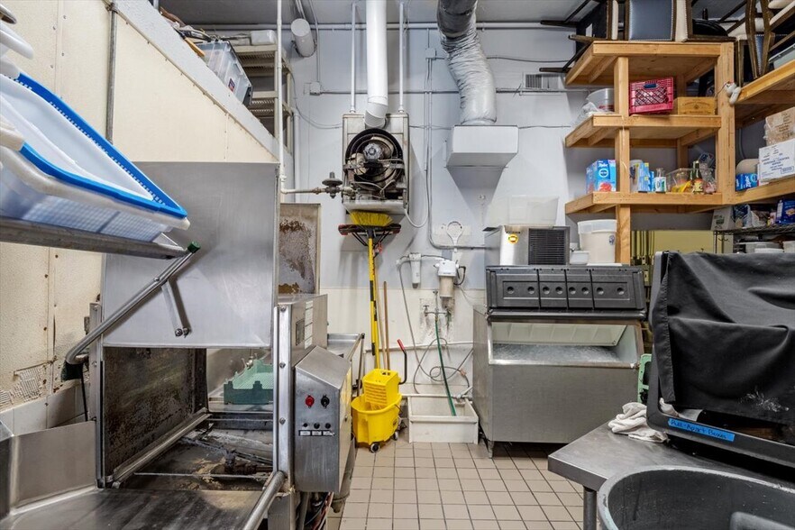 More Photos Of 113 W Grand Ave, Escondido Restaurant For Sale