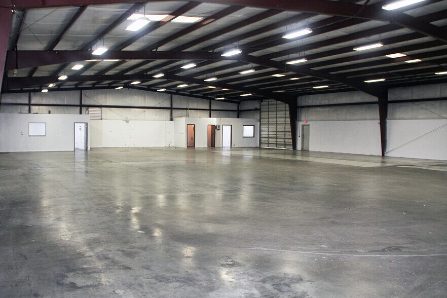 More Photos Of 1207 Butler St, Oxford Unknown For Lease
