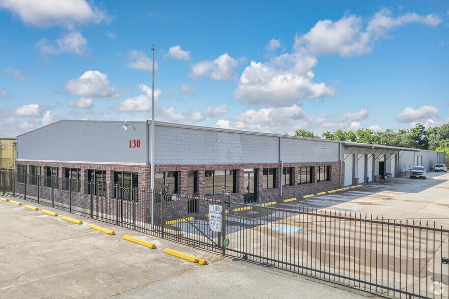 Primary Photo Of 130 Mitchell Rd, Houston Warehouse For Lease