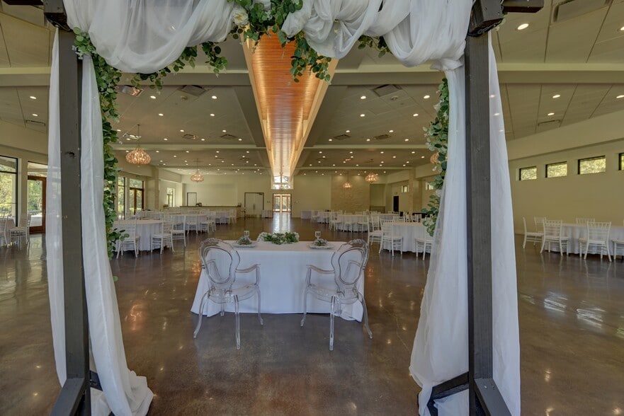 More Photos Of 25566 Bradbury Dr, Hockley Theater Concert Hall For Sale