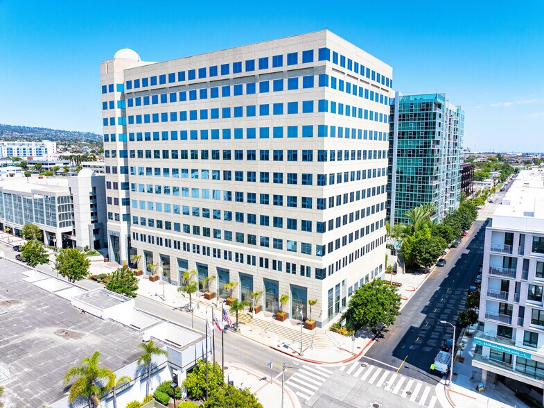 More Photos Of 222 W 6th St, San Pedro Office For Sale