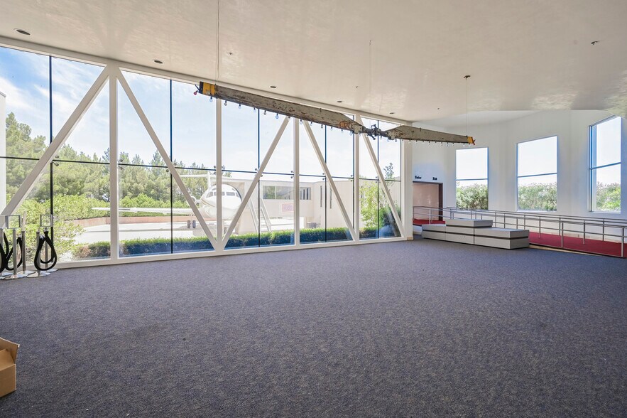 More Photos Of 6629 S Pecos Rd, Las Vegas Horse Stables For Sale