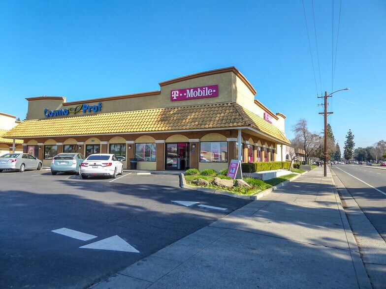 More Photos Of 3109-3285 E Shields Ave, Fresno Unknown For Lease