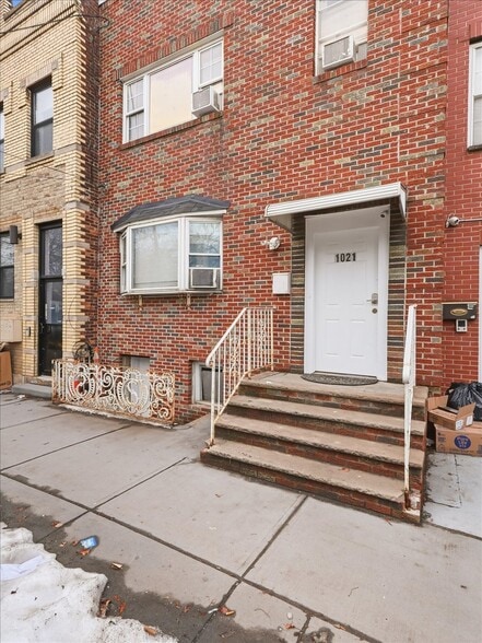Primary Photo Of 1021 Westside Ave, Jersey City Apartments For Sale