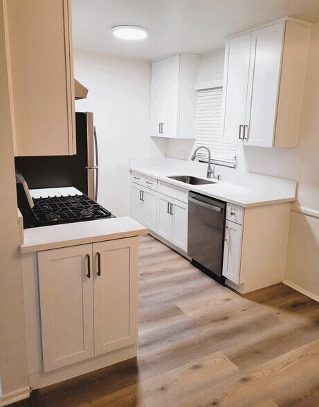 More Photos Of 6500 Shirley Ave, Reseda Apartments For Sale