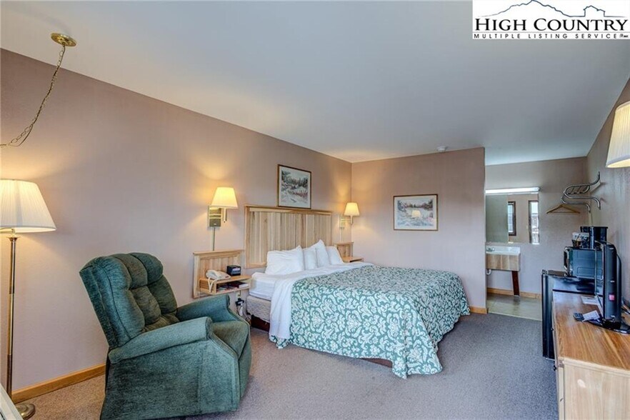 More Photos Of 341 N Main St, Sparta Hospitality For Sale