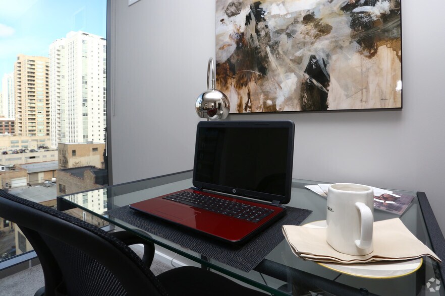 More Photos Of 123 N Desplaines St, Chicago Apartments For Lease