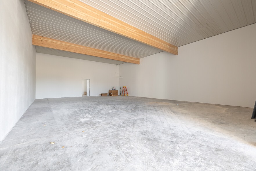 More Photos Of 320 S 26th St, Spearfish Storefront Retail Office For Sale