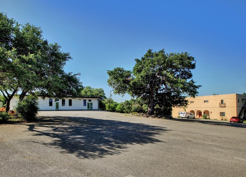 More Photos Of , Wimberley General Retail For Sale
