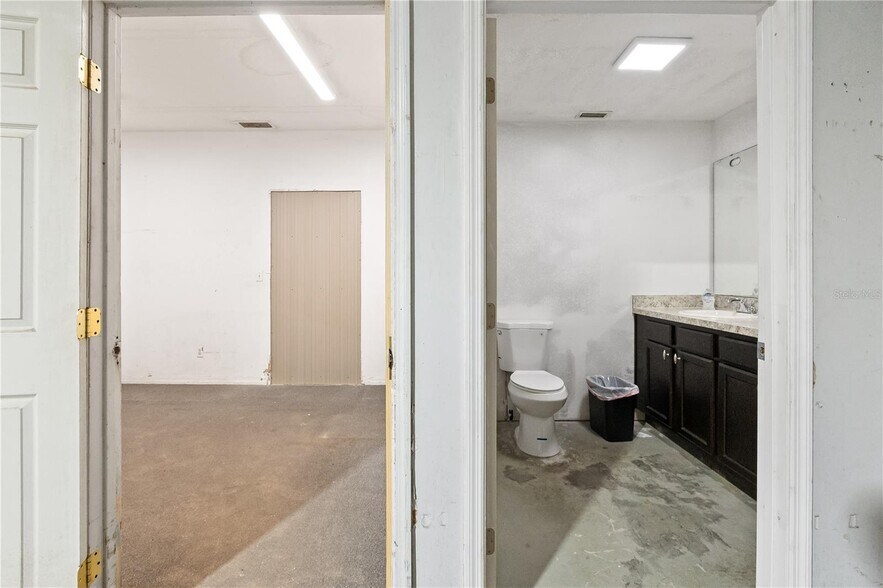 More Photos Of 904 Jan Mar Ct, Minneola Industrial For Sale