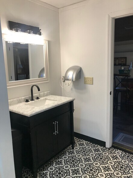 More Photos Of 3323 Saint Johns Ave, Palatka Office For Sale