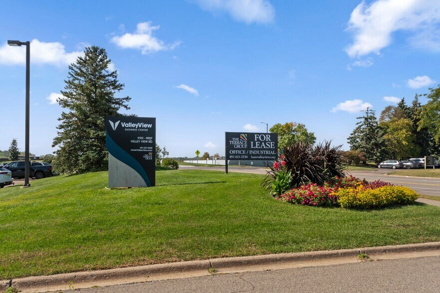 More Photos Of 9701-9727 Valley View Rd, Eden Prairie Showroom For Lease