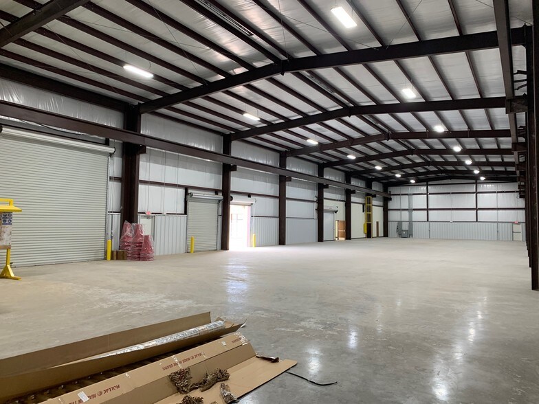 More Photos Of 13015 W I-20, Odessa Warehouse For Lease