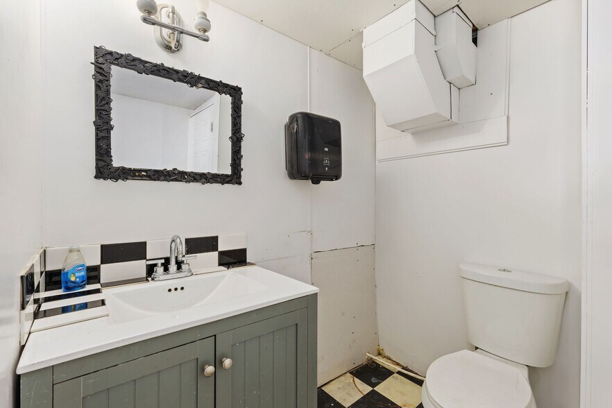 More Photos Of 280 S Main St, Brighton Storefront Retail Residential For Sale