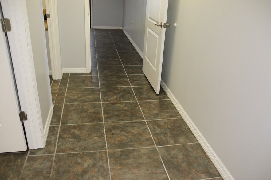 More Photos Of 1301 Beville Rd, Daytona Beach Medical For Sale