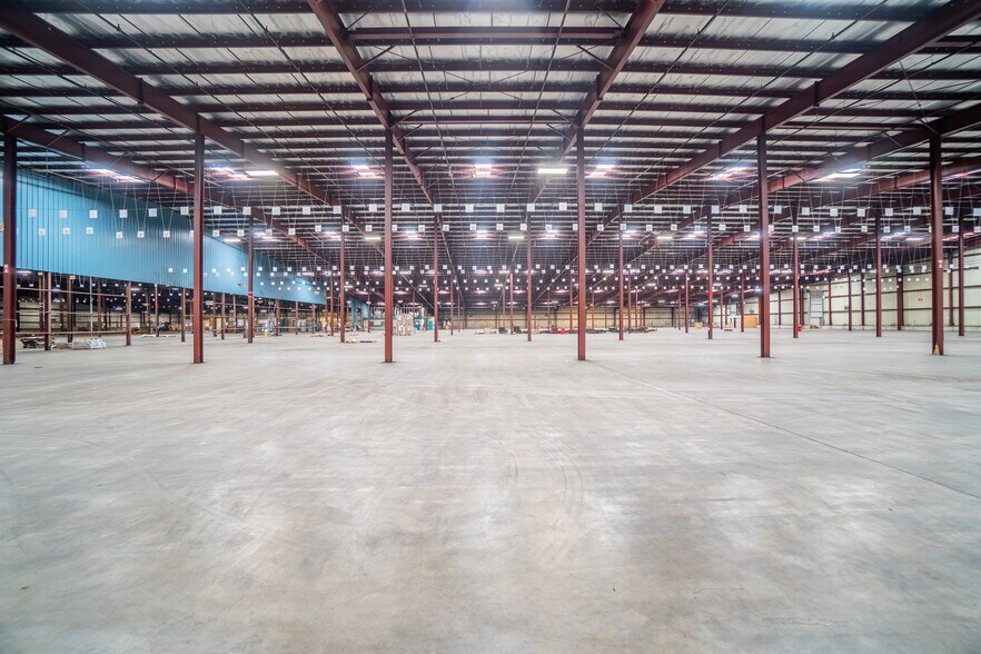 More Photos Of 1000 Taylor Ave, Park Hills Distribution For Lease