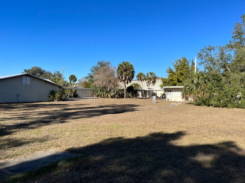 More Photos Of 407 E Ash St, Perry Medical For Sale