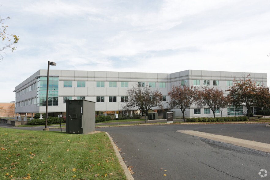 More Photos Of 444 Oxford Valley Rd, Langhorne Medical For Sale