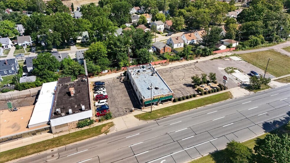 More Photos Of 26734 Michigan Ave, Inkster Freestanding For Sale