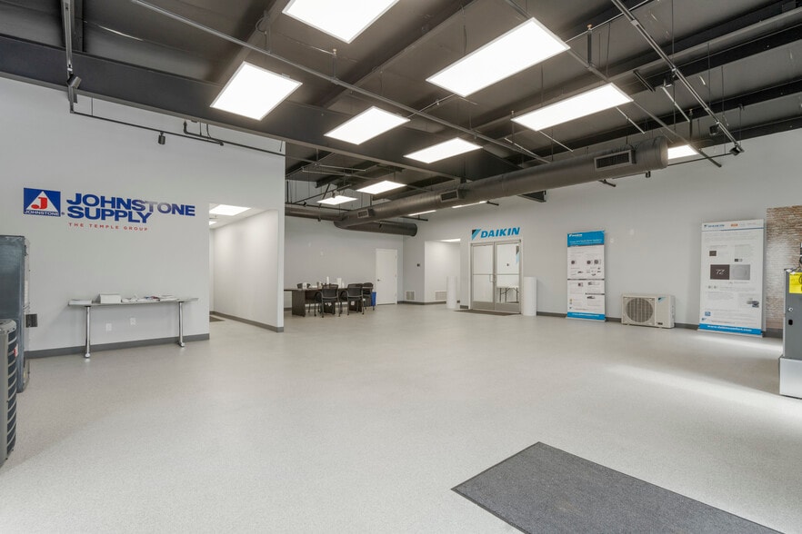 More Photos Of 5440 S 101st East Ave, Tulsa Warehouse For Sale