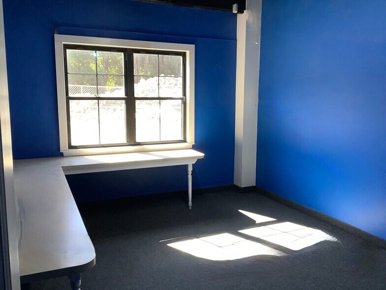 More Photos Of 19 Willow St, Natick Office For Lease