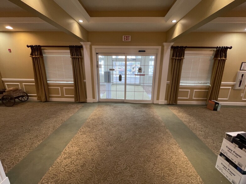 More Photos Of 1069 Klotz Rd, Bowling Green Medical For Lease