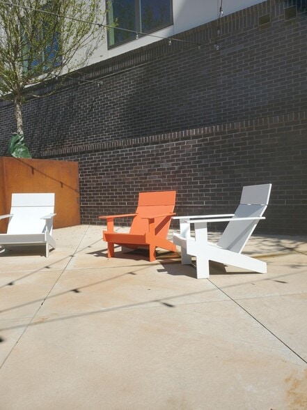 More Photos Of 982 Memorial Dr SE, Atlanta Apartments For Lease